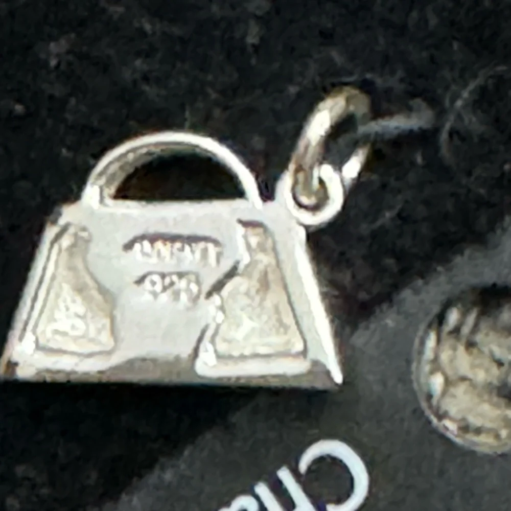 VINTAGE Walt Disney World Sterling Silver Handbag Charm NWT - Picture 2 of 4